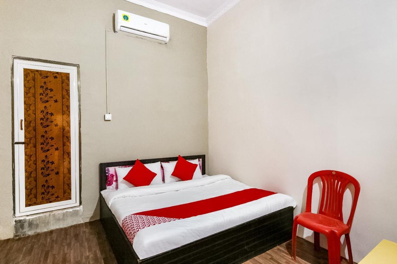 Oyo 69647 Yash Lodge Jabalpur Bagian luar foto